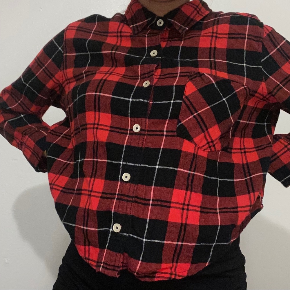 forever 21 red croppedish flannel top